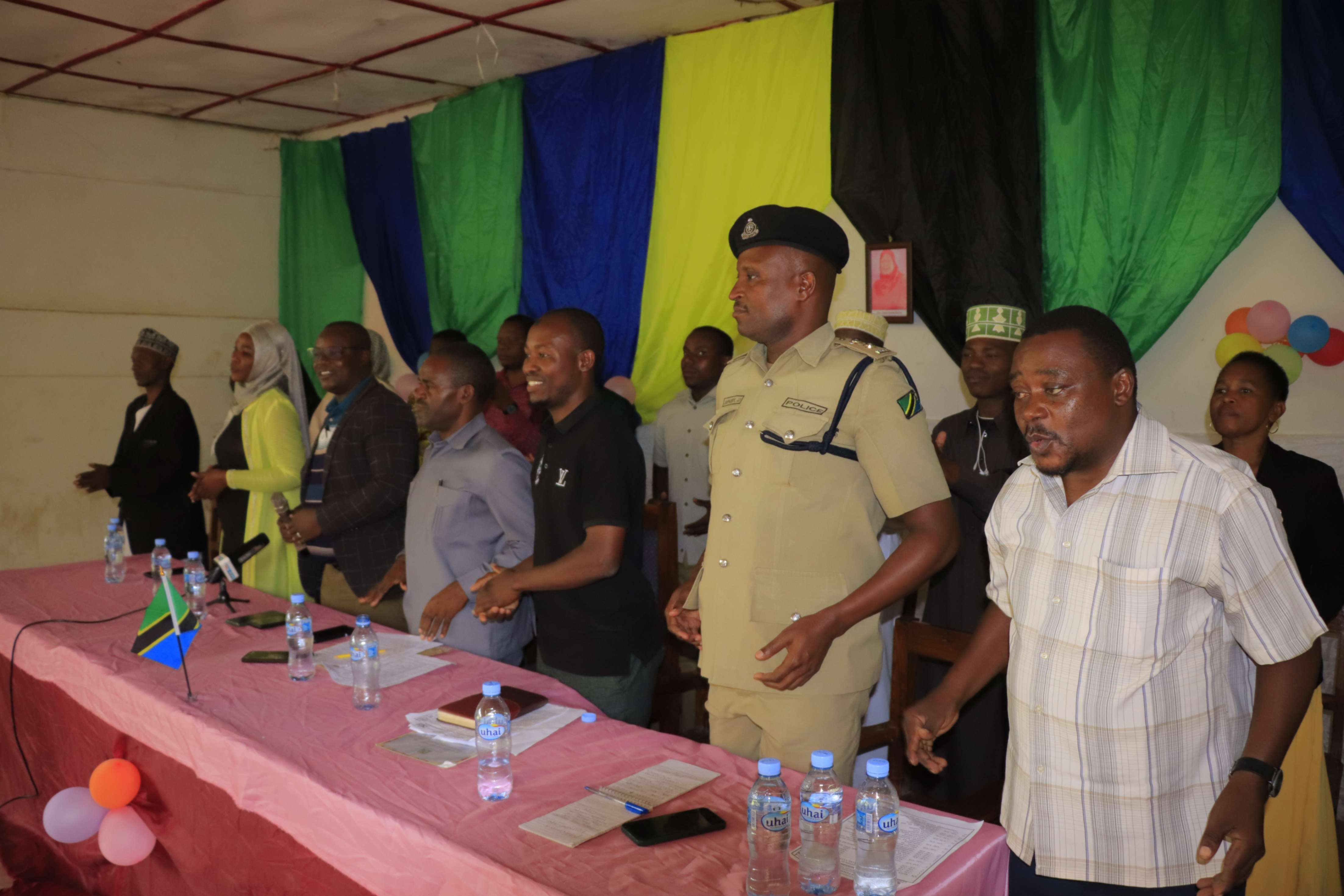 Various leaders who attended the launch of the "No Child Left Behind - Quality Education for All" campaign.